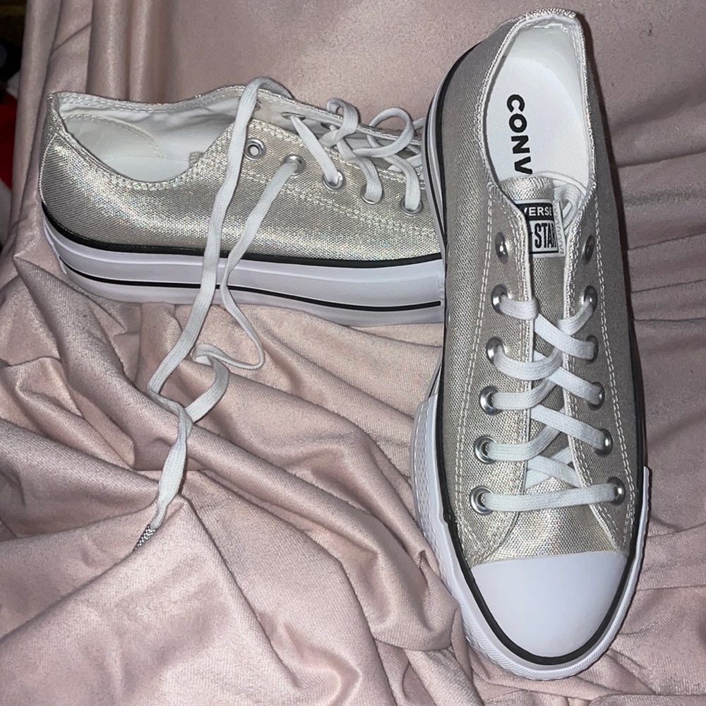 Converse Low Tops